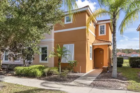 741 Las Fuentes Dr, Kissimmee, FL 34746