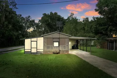 324 W Parker Ave, Bushnell, FL 33513