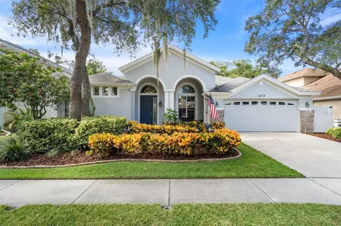 1810 Longview Ln, Tarpon Springs, FL 34689