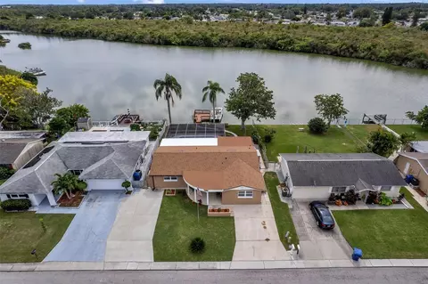 3308 Jackson Dr, Holiday, FL 34691