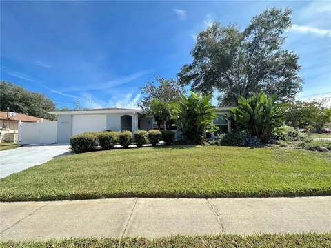 16026 Tree Line Dr, Hudson, FL 34667