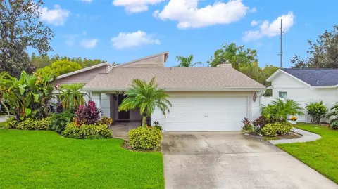 4707 Foxshire Cir, Tampa, FL 33624