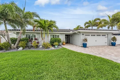 2184 Lagoon Dr, Dunedin, FL 34698