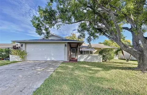 7031 Sonata Dr, Port Richey, FL 34668