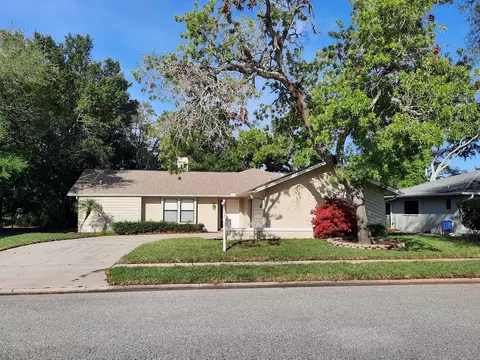 8214 Reynolds Dr, Hudson, FL 34667