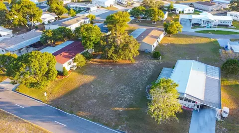 16059 Brookridge Blvd, Brooksville, FL 34613
