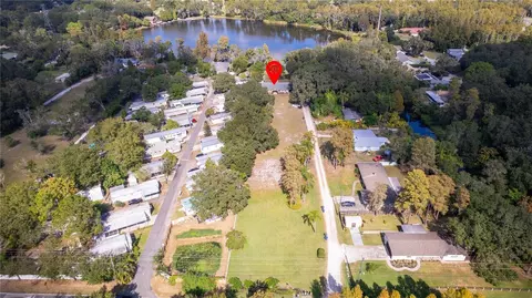 17122 Mockingbird Ln, Lutz, FL 33548