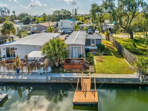 6823 Puffin Ln, Hudson, FL 34667