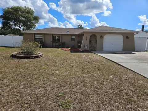 12720 Cedar Ridge Dr, Hudson, FL 34669