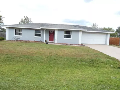 601 Fox Lake Dr, Lakeland, FL 33809