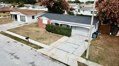 5647 Andrea Dr, Holiday, FL 34690