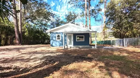 5480 NE 165th Terrace Rd, Silver Springs, FL 34488