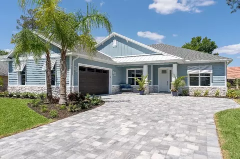 34 Edgewater Dr, Palm Coast, FL 32164