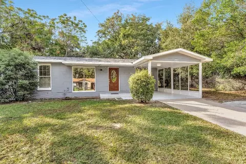 1517 Woodlyn Dr, Leesburg, FL 34748