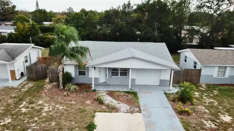 4724 Blossom Dr, Holiday, FL 34690