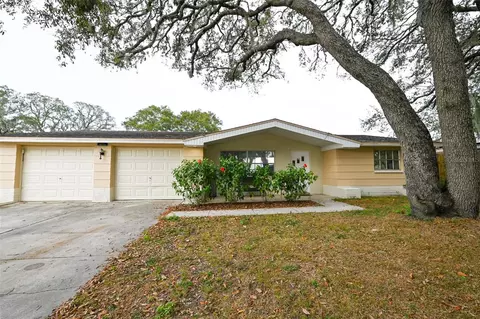 5833 Melaleuca Dr, Holiday, FL 34690