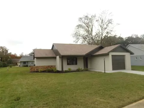10428 Pineneedles Dr, New Port Richey, FL 34654