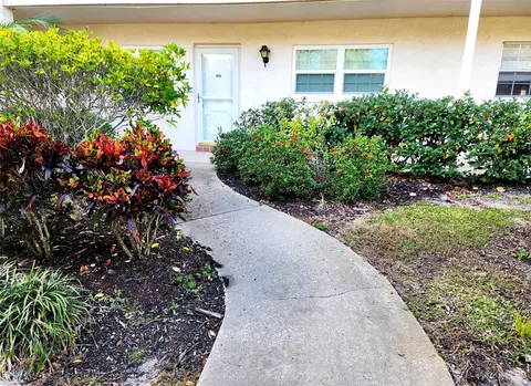 860 Virginia St #102, Dunedin, FL 34698