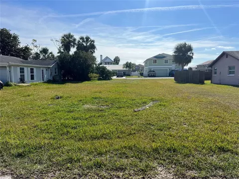 7406 Mako Dr, Hudson, FL 34667