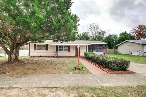 2080 W Greenway Pl, Citrus Springs, FL 34434
