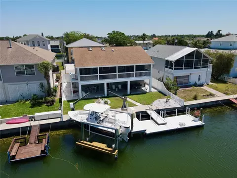 13917 Margo Ave, Hudson, FL 34667