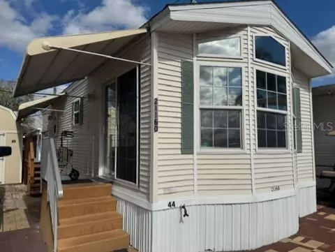 21160 Lazy Days Cir, Lutz, FL 33558