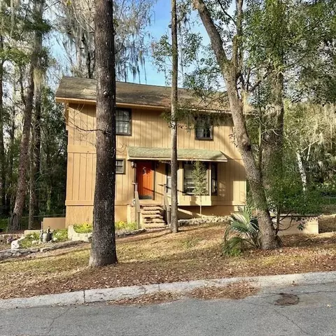 106 Florida Ave, Brooksville, FL 34601