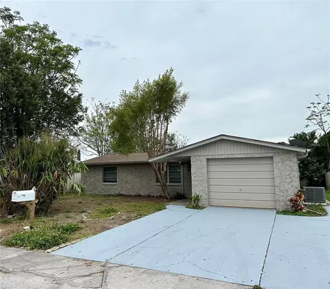 7134 Mayfield Dr, Port Richey, FL 34668