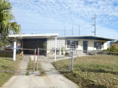 8702 Ironwood Ave, Tampa, FL 33619