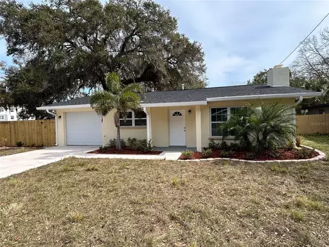7800 Washington St, Port Richey, FL 34668