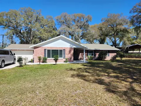 37301 Moore Dr, Dade City, FL 33525