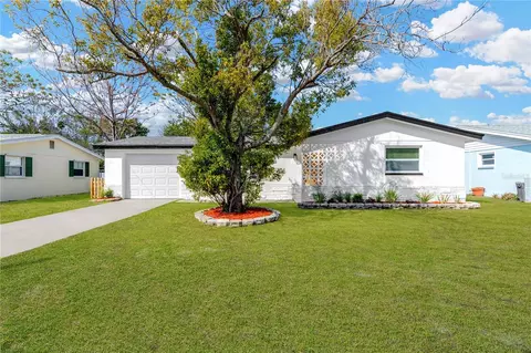 5431 Poinsettia Dr, New Port Richey, FL 34652