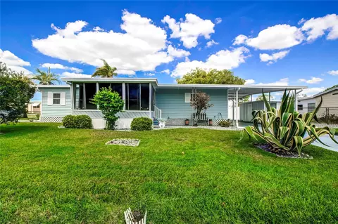 2326 Baron Dr, Holiday, FL 34690