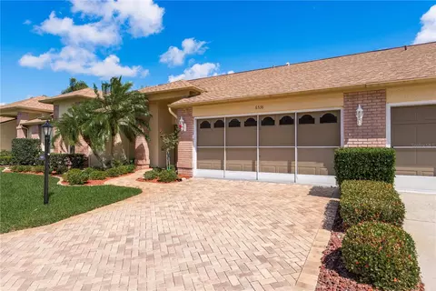 6538 Pine Walk Dr, New Port Richey, FL 34655
