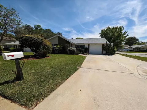 8300 Split Rail Ln, Hudson, FL 34667