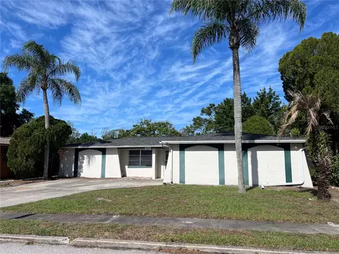 3201 Andorra Dr, Holiday, FL 34690