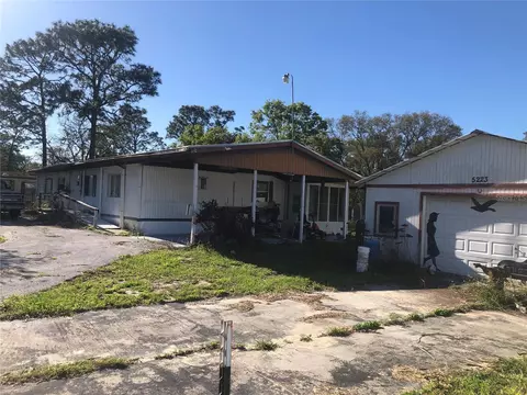 5223 W Starburst Ln, Homosassa, FL 34446