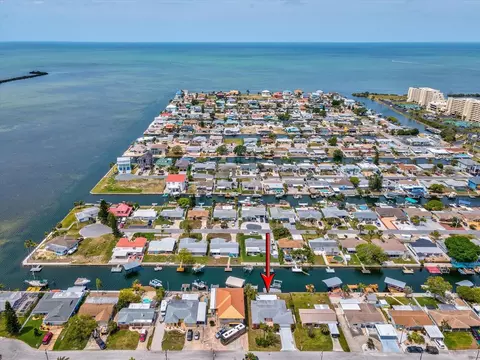 13541 Maria Dr, Hudson, FL 34667