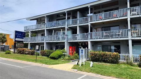 211 2nd St #228, Cedar Key, FL 32625