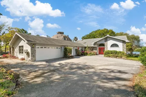 3009 Pineview Dr, Holiday, FL 34691