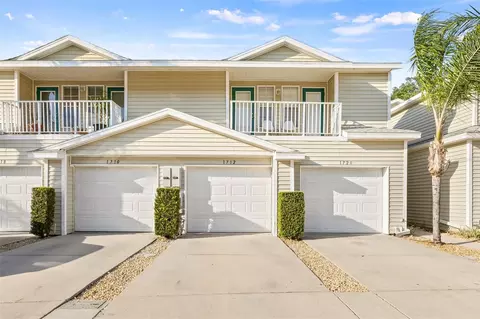 1712 Hammocks Ave, Lutz, FL 33549