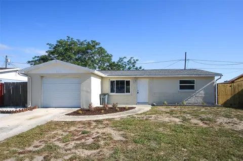 3519 Oxford Dr, Holiday, FL 34691