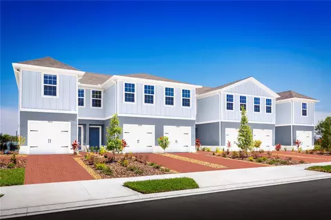 2207 Fluorescent Way, South Daytona, FL 32119