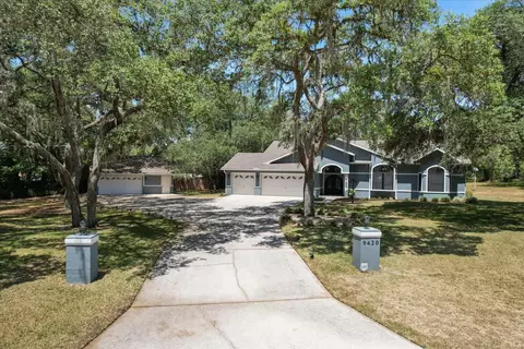 9420 E Baymeadows Dr, Inverness, FL 34450