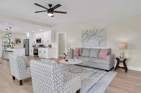 6528 Taylor Ct, New Port Richey, FL 34653