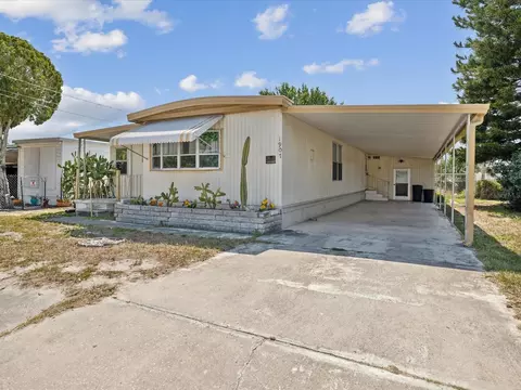 1907 Holiday Dr, Holiday, FL 34691