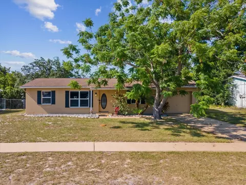 9273 Bay Dr, Spring Hill, FL 34608