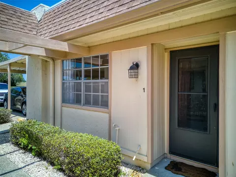 8220 Seven Oaks Ct #1, Port Richey, FL 34668