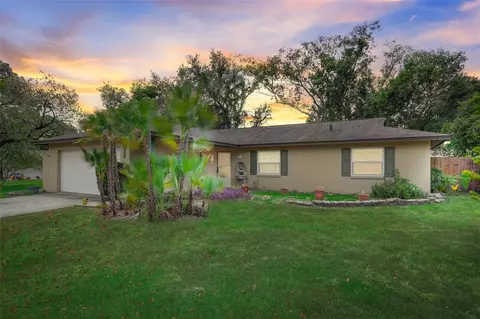 802 Justice Dr, Tampa, FL 33613