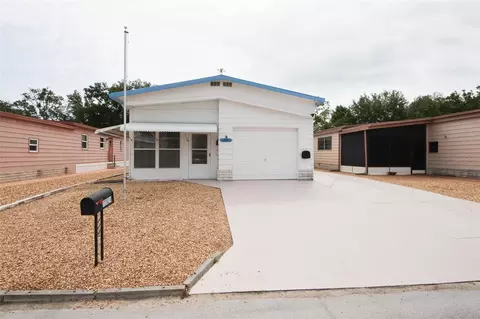 12024 Longhorn Dr, Hudson, FL 34667